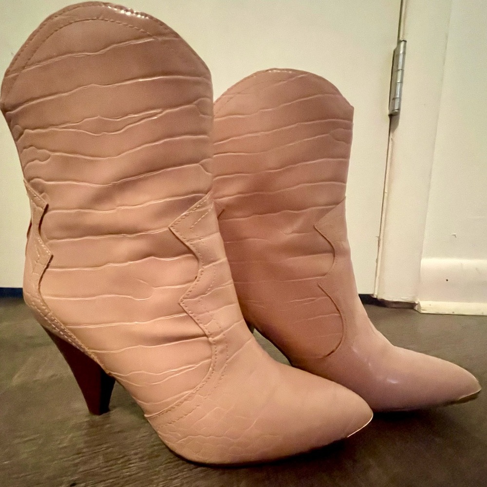 Pink ankle cowgirl boots with gold accents